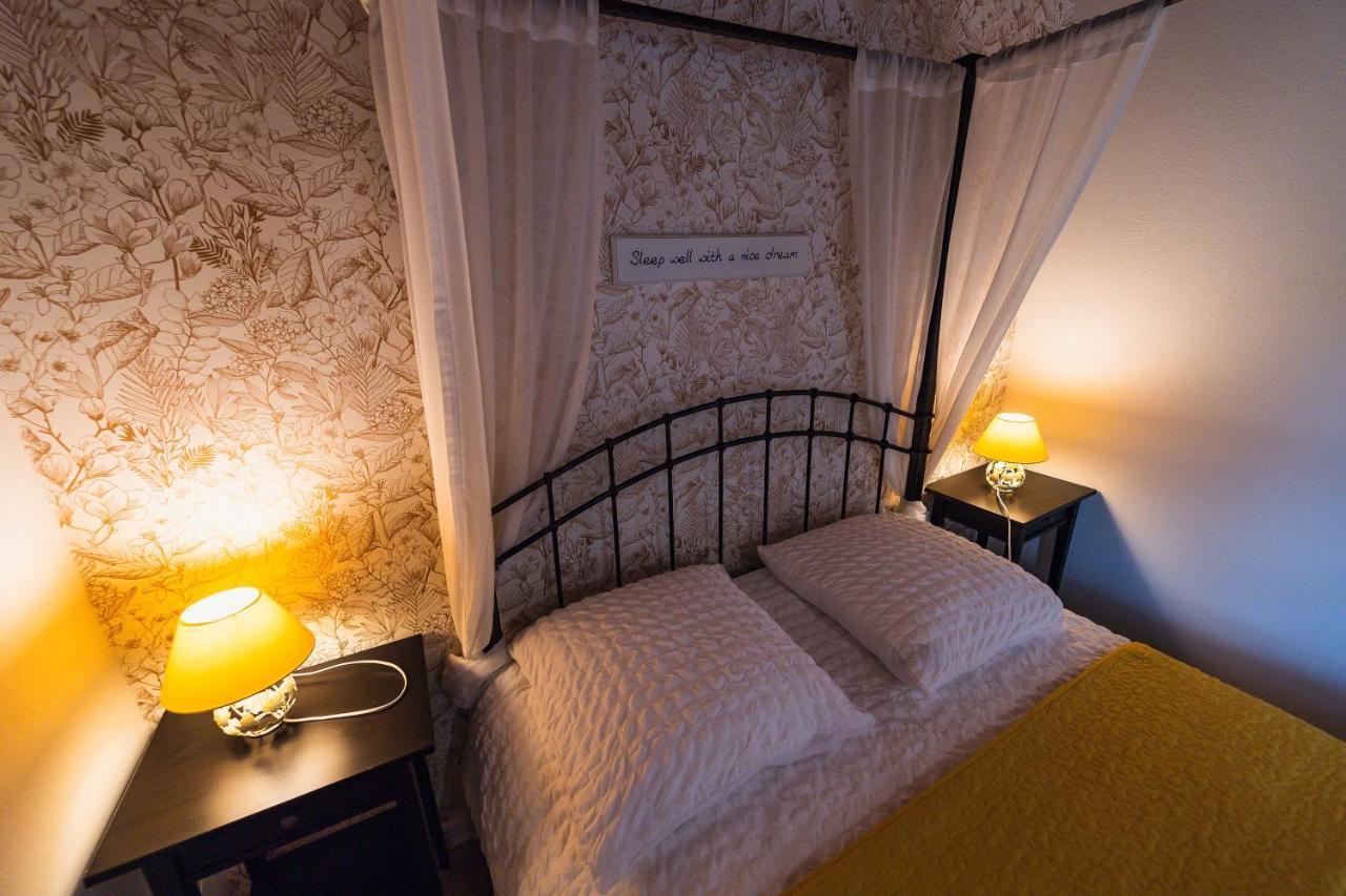 Maison d'Hôte la Grange aux Ayres Olloix Extérieur photo